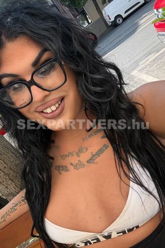 Győr, 27 éves escort, Maja