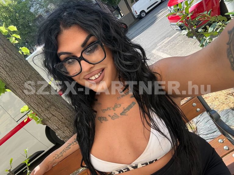 Maja profilképe