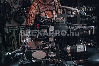Hanna Bdsm Női domina +36 20 220 9422 fénykép 34