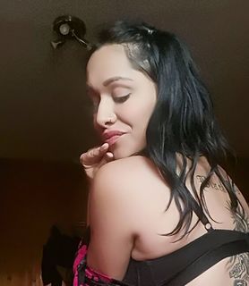 Naomi (30) - Komárom - kép 1054919