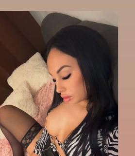 Laura (27) - Siófok - kép 1048846