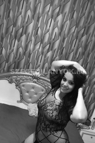 Szeged, 29 éves escort, Leila