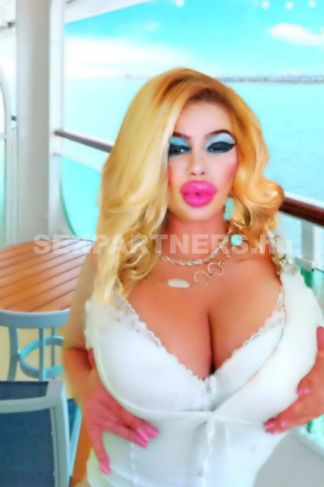 Győr, 44 éves escort, Moniqe Extramassage