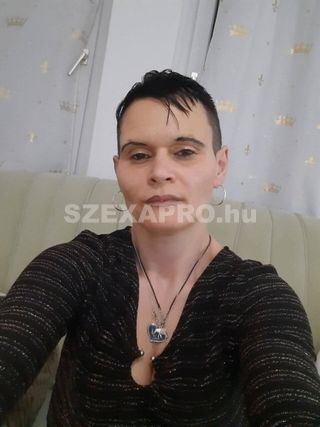Krisztina Női szexpartner +36 30 748 1575 fénykép 1