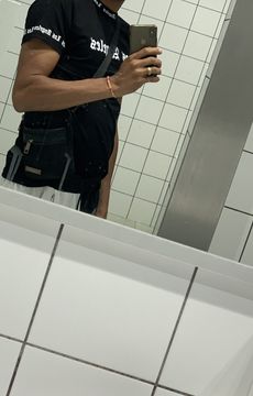 Ádám