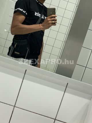 Ádám Férfi szexpartner +36 30 396 6150 fénykép 2