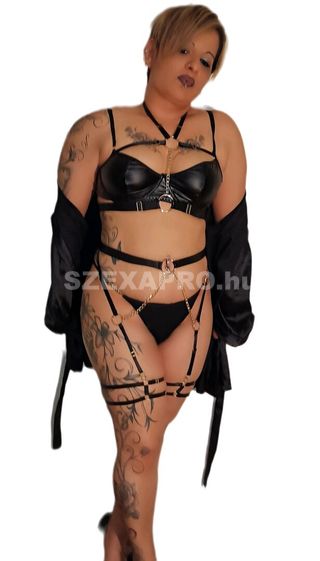 Viky Női szexpartner +36 30 503 8785 fénykép 11