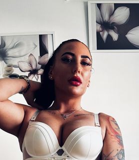 Vivikee (26) - Tatabánya - kép 1031831