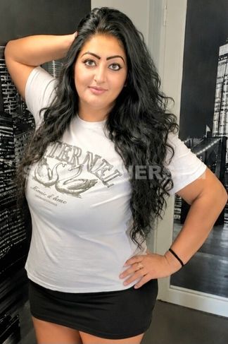 Kapuvár, 46 éves escort, AlyaNazi