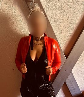 EvelinBizarrmasszázs (28) - Szombathely - kép 1061513
