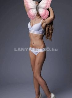 Nia - 1. fotó 