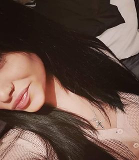 Naomi (30) - Komárom - kép 1054917