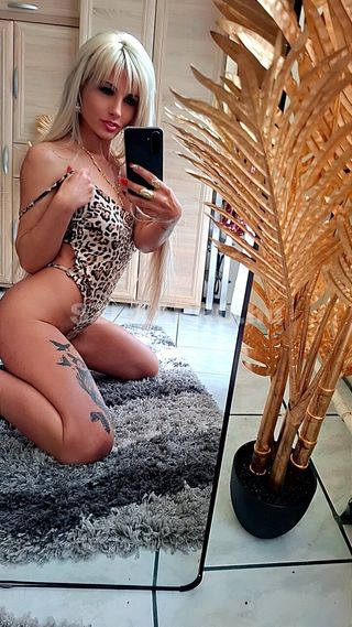 Szamanta Női szexpartner +36 30 231 6789 fénykép 80