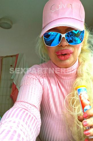 Győr, 44 éves escort, Moniqe videok
