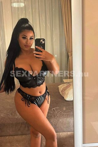 Miskolc, 24 éves escort, Liza