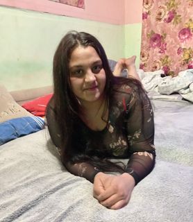 Noémi (23) - Balatonmagyaród - kép 1053055