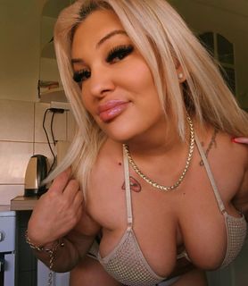 Kamilla (41) - Mosonmagyaróvár - kép 1039347